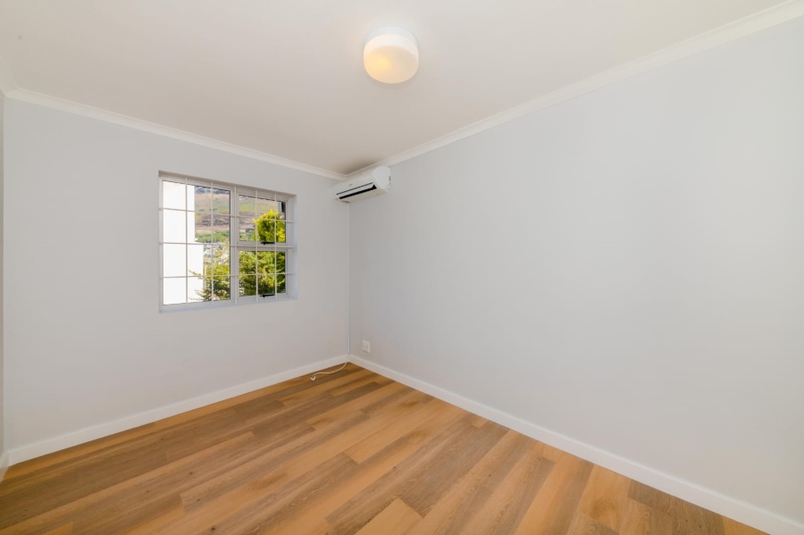 2 Bedroom Property for Sale in Gardens Western Cape